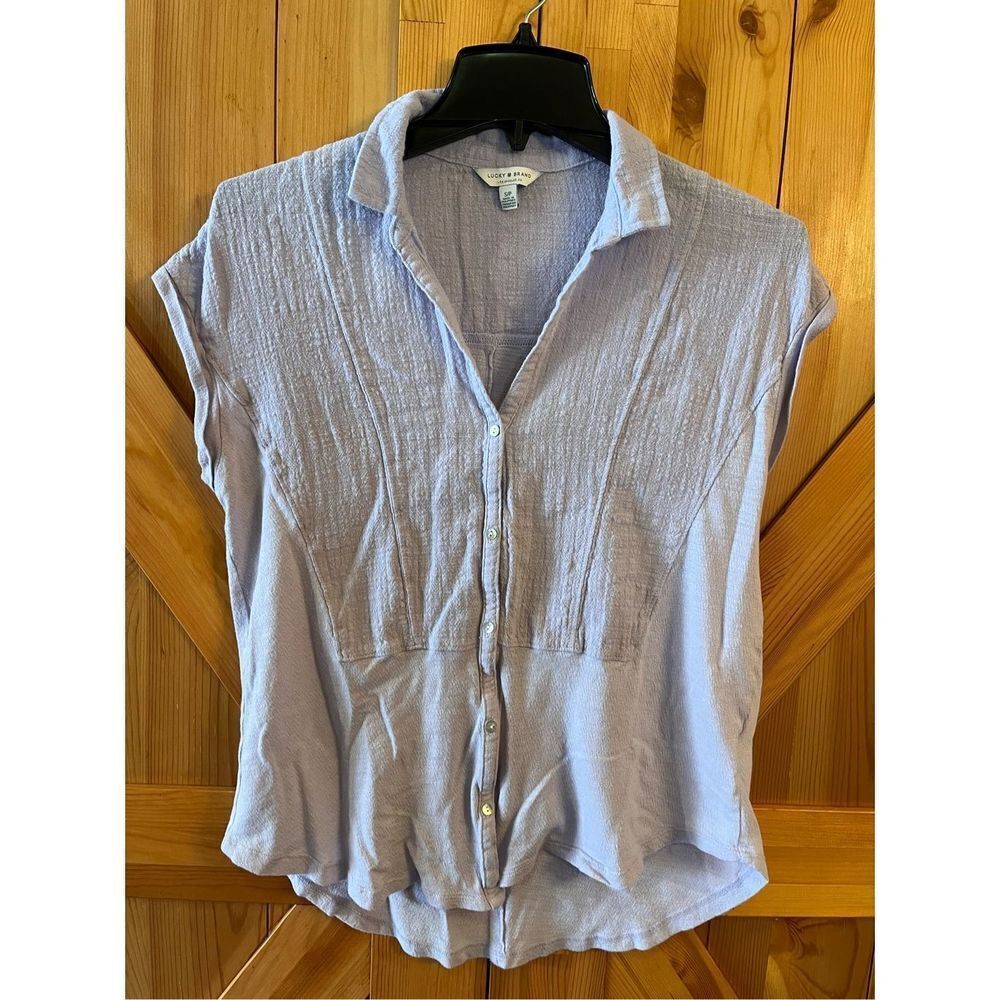 Lucky Brand light purple button up blouse size small
